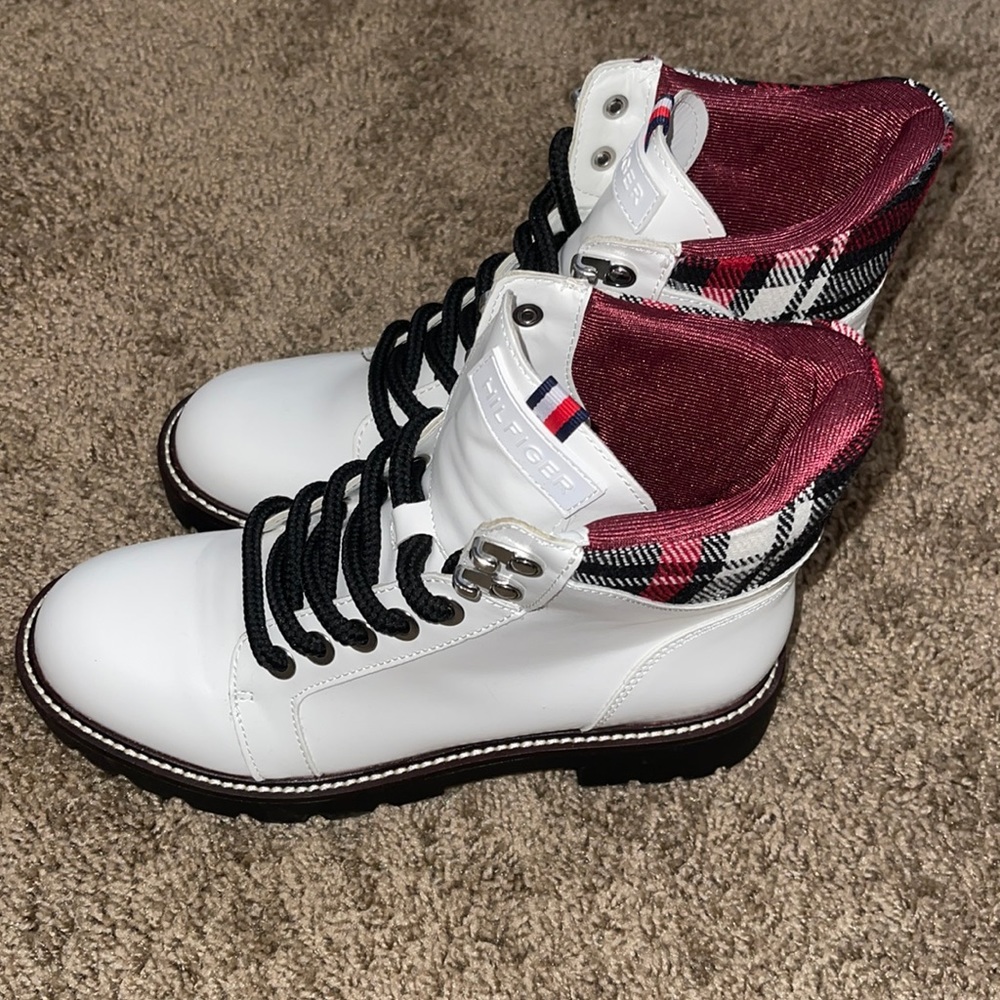 Tommy Hilfiger boots